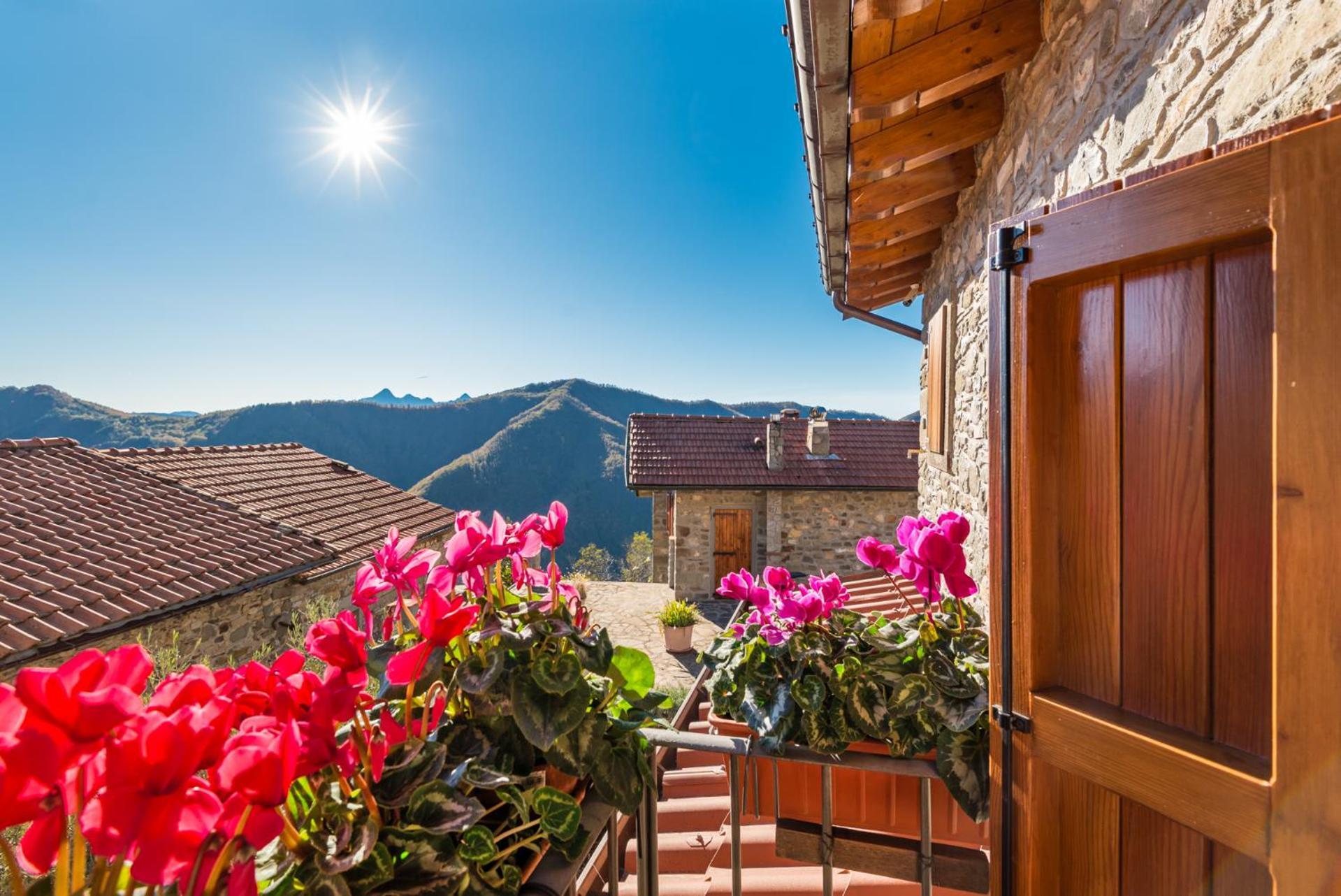 Vivi Luxury Country House Comano  Exteriör bild